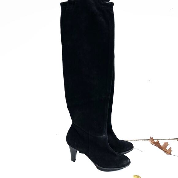 Paul Green Black Suede Over-the-Knee Boots | Equestrian Chic Meets Euro Street - Picture 4 of 16